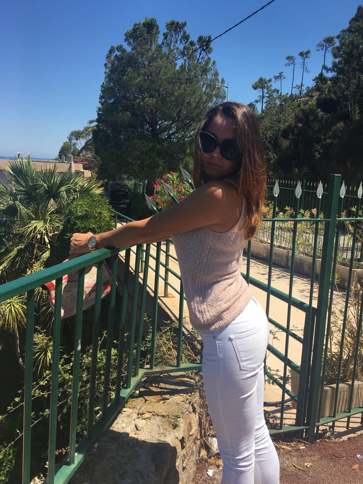 בתל אביב והסביבה אולגה - תמונה 1